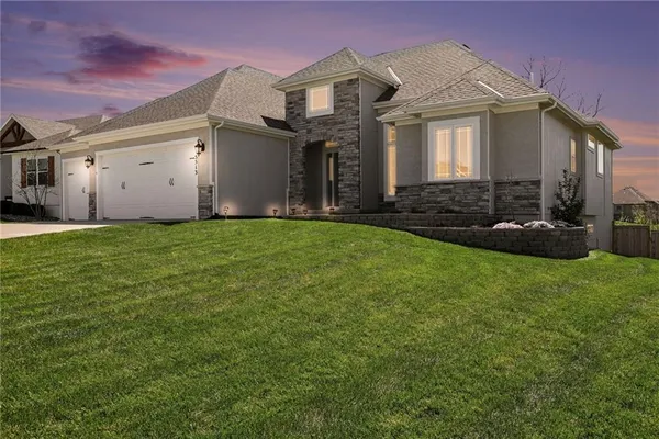 $665,000 | 5513 Northwest 111th Court, Kansas City, MO 64154