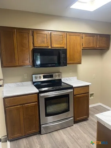 $995 | 512 Kellys Way, New Braunfels, TX 78130