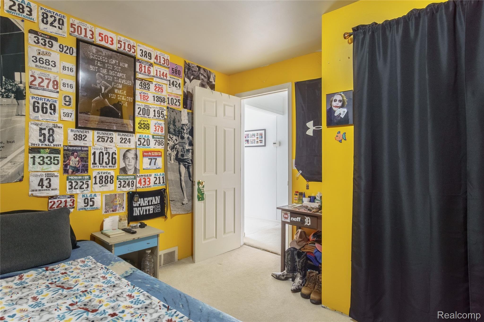 4308 Highland Road Highland, MI 48357 - Photo 34 of 60 Interiors (25 of 33).jpg