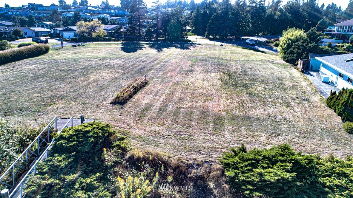 8082 Comox Road Blaine, WA 98230 - Photo 8 of 26 Gallery Image 8
