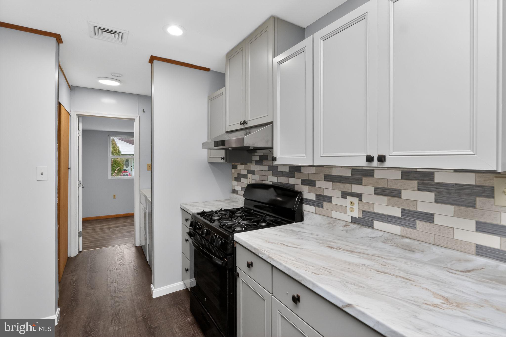 14423 Lamar Road Woodbridge, VA 22191 - Photo 16 of 30