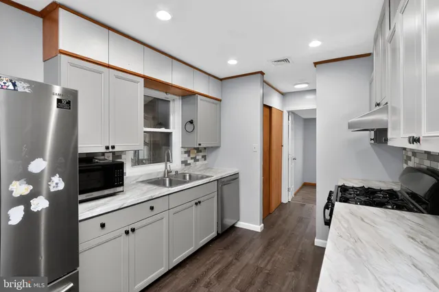 $470,000 | 14423 Lamar Road, Woodbridge, VA 22191