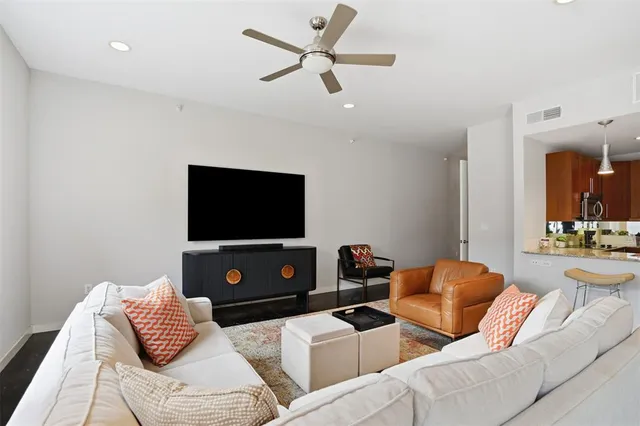 $2,750 | 2608 Museum Way, Unit 3202, Fort Worth, TX 76107