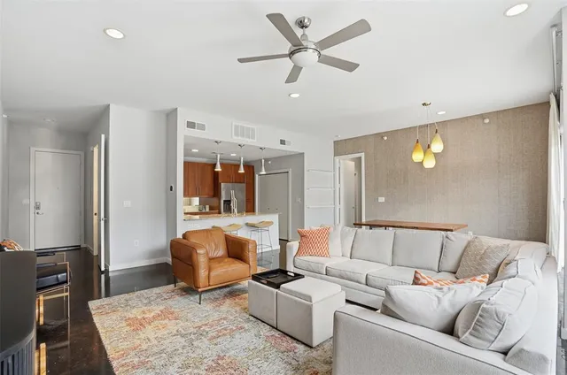 $2,750 | 2608 Museum Way, Unit 3202, Fort Worth, TX 76107