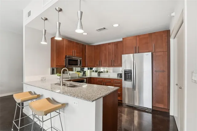 $2,750 | 2608 Museum Way, Unit 3202, Fort Worth, TX 76107