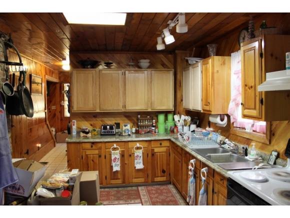 115 Maple Road Tamworth, NH 03886 - Photo 8 of 12 Gallery Image 8