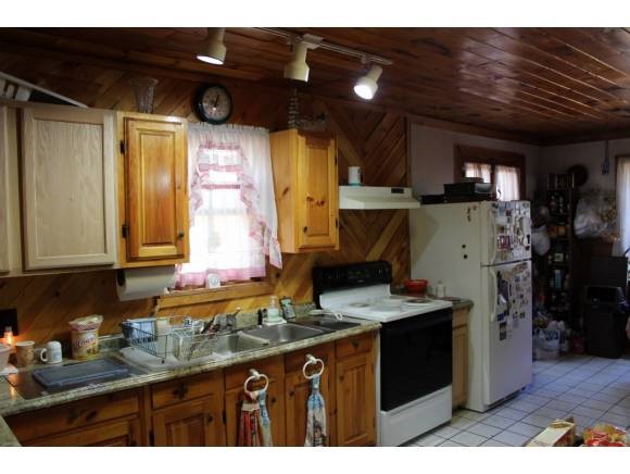 115 Maple Road Tamworth, NH 03886 - Photo 9 of 12 Gallery Image 9