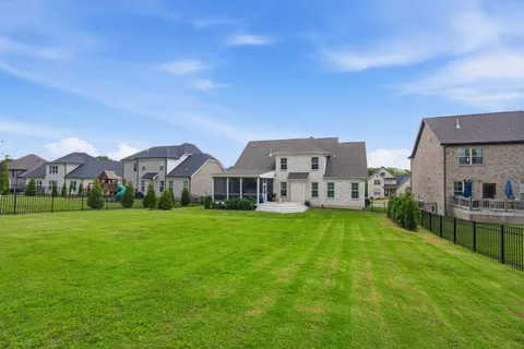 $650,000 | 269 Crooked Creek Lane, Hendersonville, TN 37075