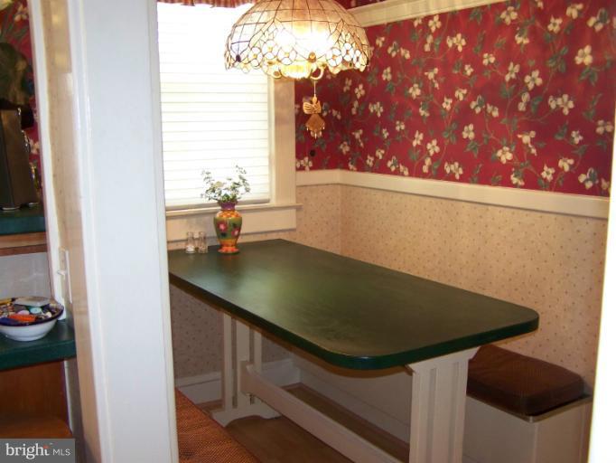 6403 Pinehurst Road Baltimore, MD 21212 - Photo 11 of 29 Breakfast Nook