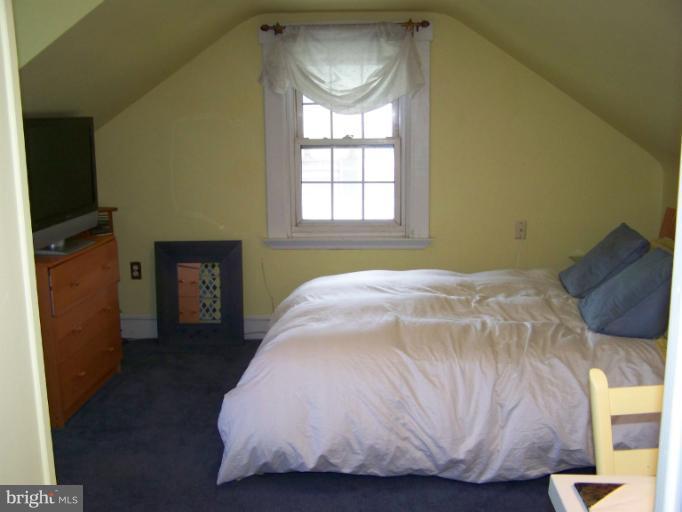 6403 Pinehurst Road Baltimore, MD 21212 - Photo 19 of 29 Bedroom