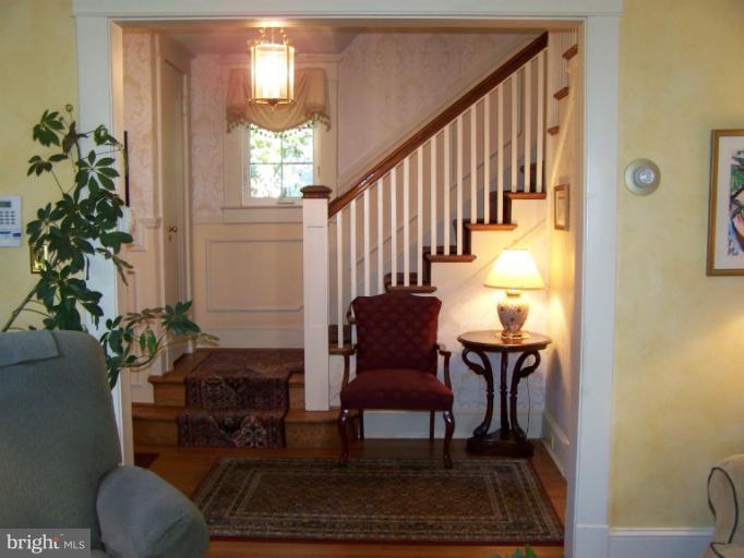 6403 Pinehurst Road Baltimore, MD 21212 - Photo 23 of 29 Stair Case