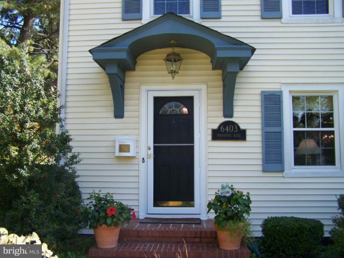 6403 Pinehurst Road Baltimore, MD 21212 - Photo 8 of 29 Front Entrance