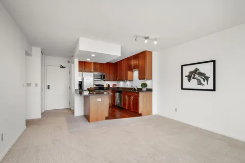 $289,000 | 401 1st Street South, Unit 117, Minneapolis, MN 55401