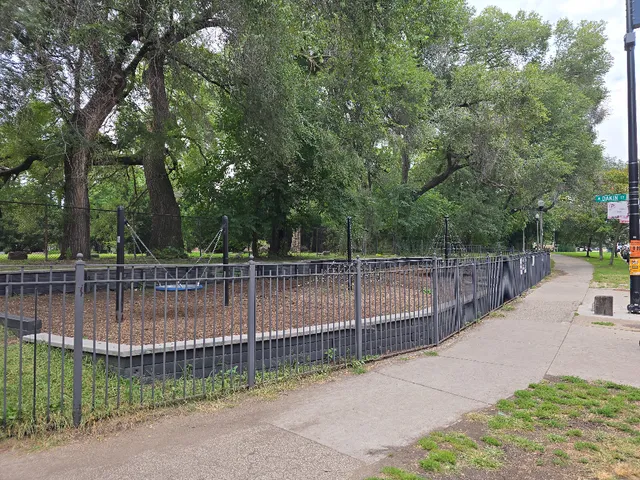 $479,900 | 1050 West Dakin Street, Unit G2, Chicago, IL 60613