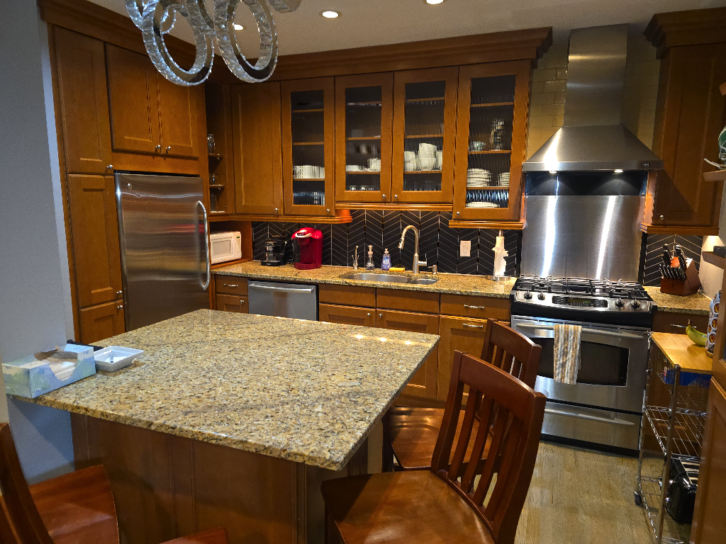 1050 West Dakin Street, Unit G2 Chicago, IL 60613 - Photo 8 of 24