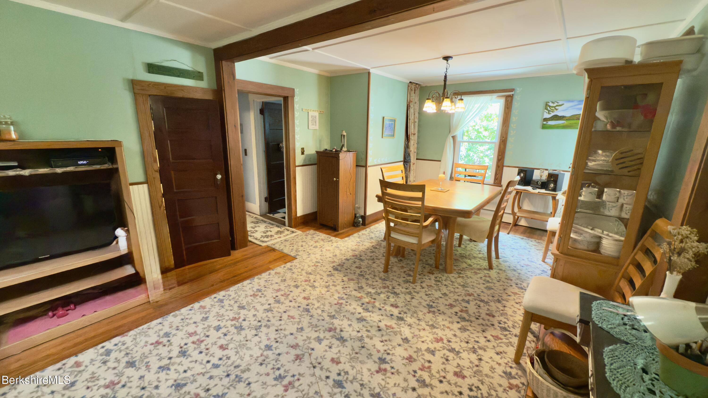 477 North State Road Cheshire, MA 01225 - Photo 4 of 14 dining room