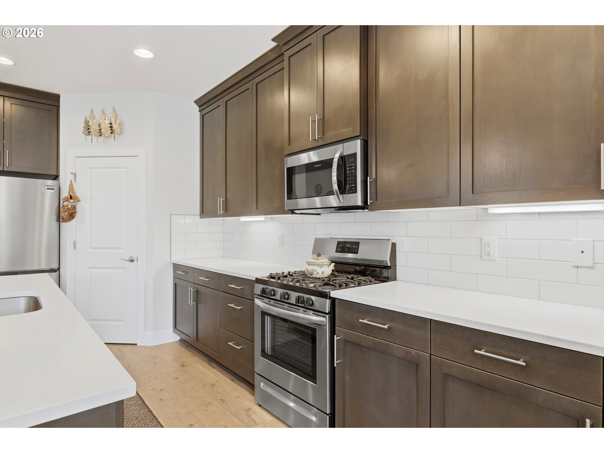 626 Southwest 49th Street Gresham, OR 97080 - Photo 14 of 39