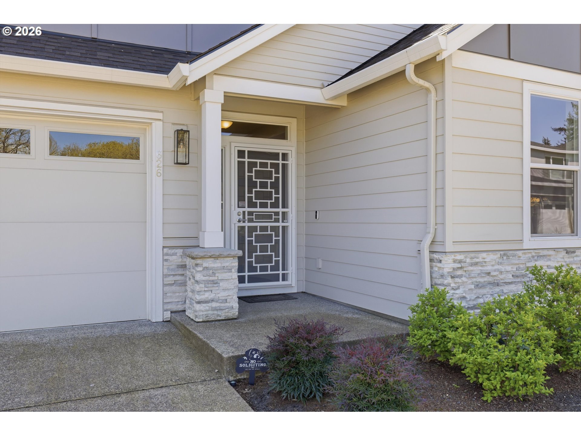 626 Southwest 49th Street Gresham, OR 97080 - Photo 4 of 39