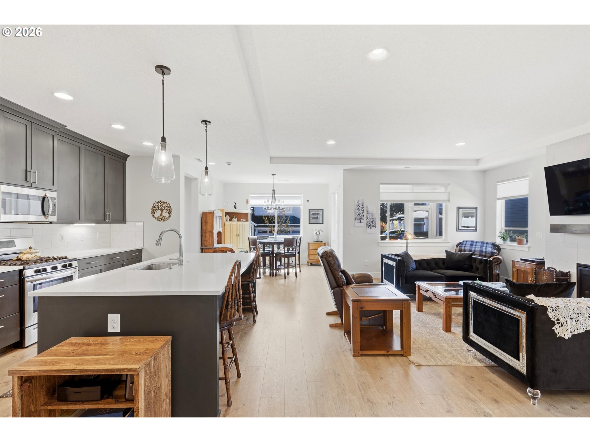 626 Southwest 49th Street Gresham, OR 97080 - Photo 7 of 39