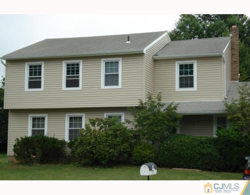 54 Roxy Avenue Edison, NJ 08820 - Photo 1 of 10 Gallery Image 1