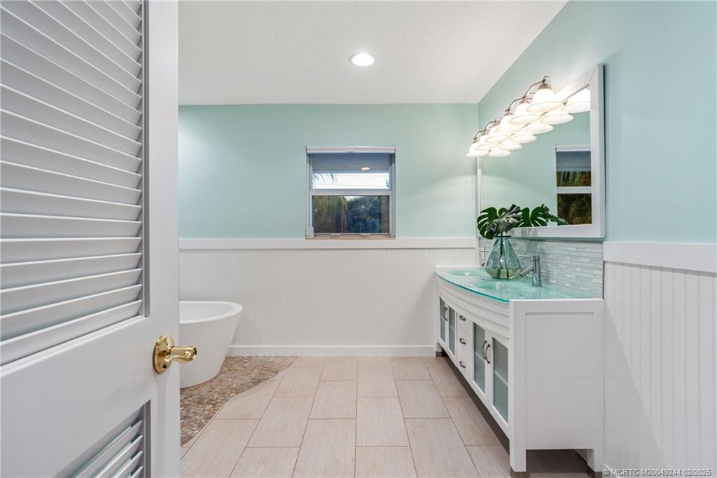 10 South Sewalls Point Road Stuart, FL 34996 - Photo 20 of 79 Gallery Image 20
