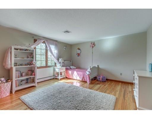 24 Bluejay Road Lynnfield, MA 01940 - Photo 17 of 30 Gallery Image 17
