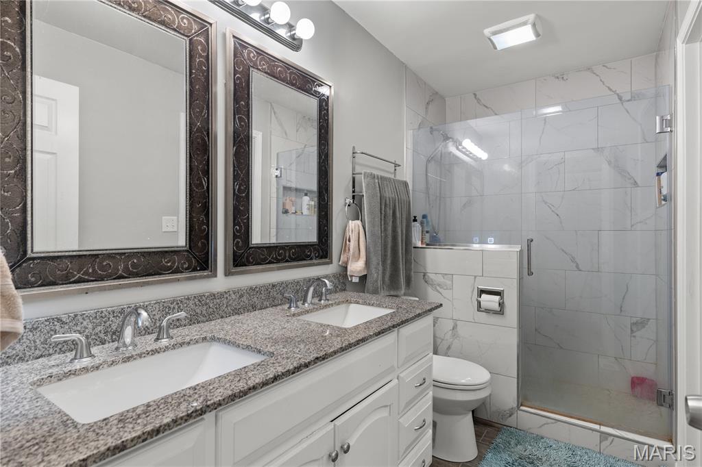 712 Oak Hollow Court O'Fallon, IL 62269 - Photo 16 of 31