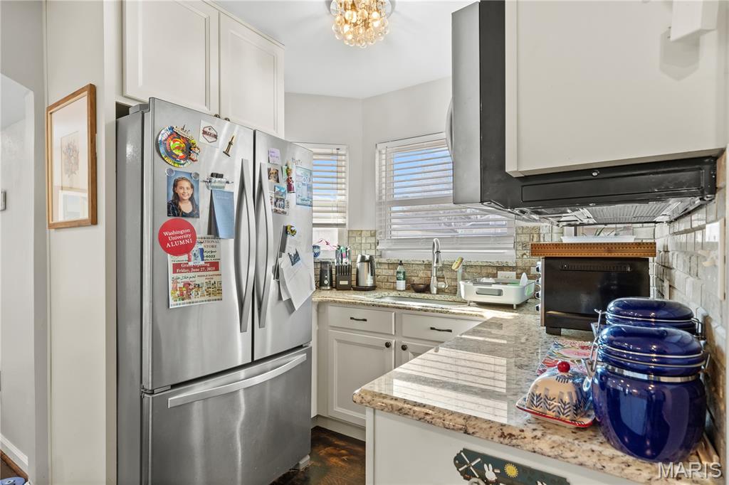 712 Oak Hollow Court O'Fallon, IL 62269 - Photo 4 of 31