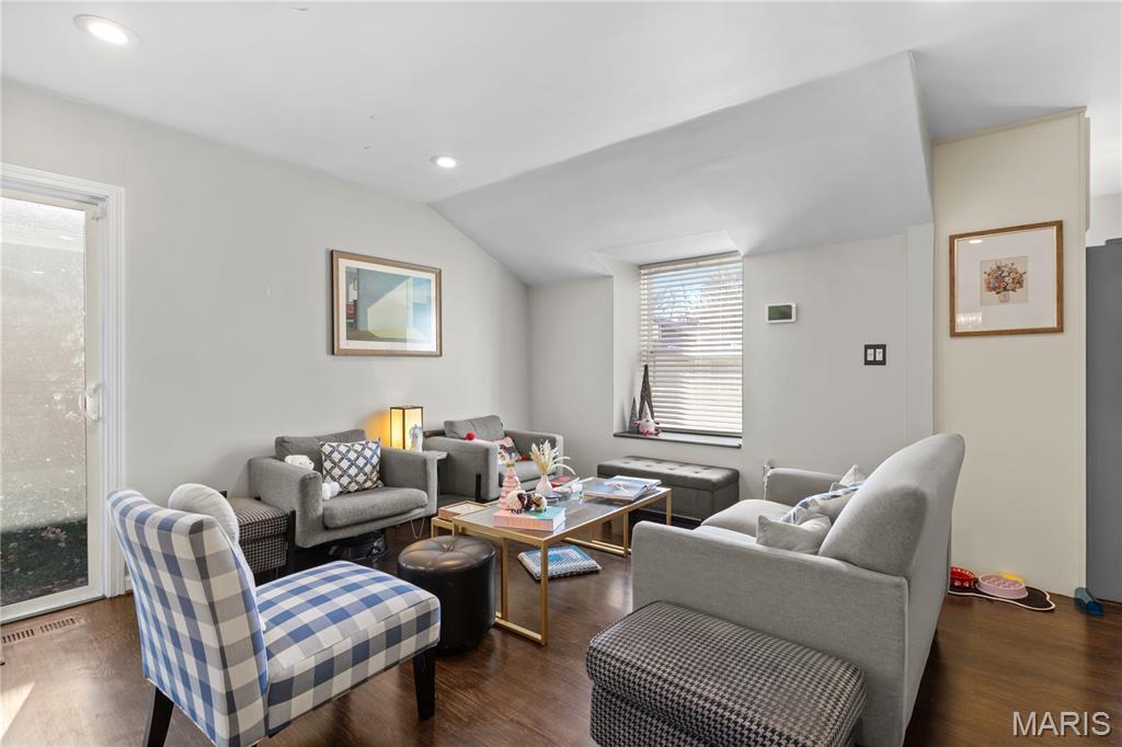 712 Oak Hollow Court O'Fallon, IL 62269 - Photo 9 of 31