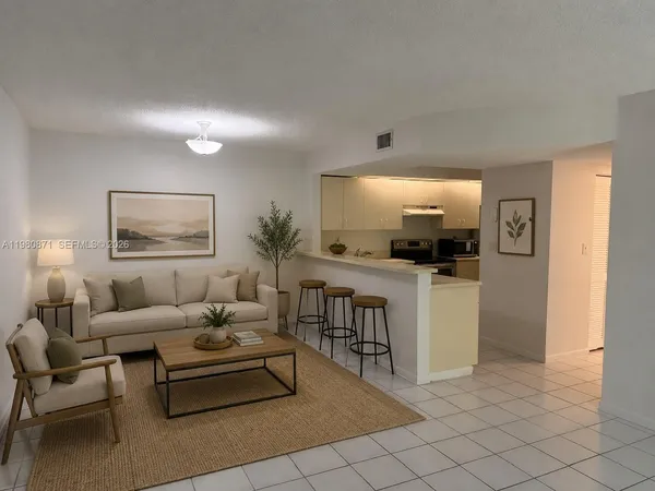 $2,150 | 8560 Southwest 212th Street, Unit 306, Cutler Bay, FL 33189