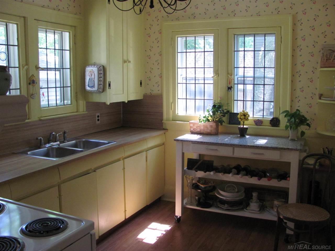 120 Mapleton Road Grosse Pointe Farms, MI 48236 - Photo 15 of 24