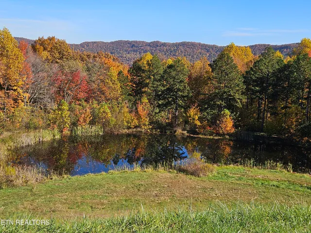 $799,900 | 187 Grouse Lane, Pioneer, TN 37847