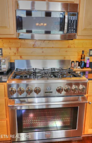 $799,900 | 187 Grouse Lane, Pioneer, TN 37847