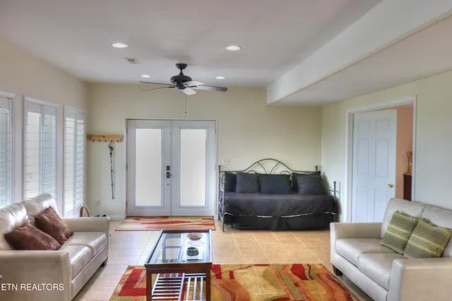 $799,900 | 187 Grouse Lane, Pioneer, TN 37847