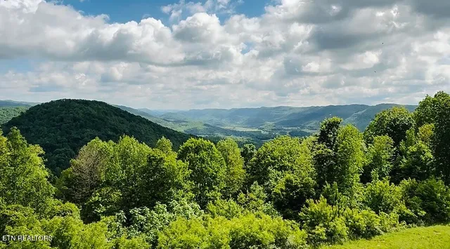 $799,900 | 187 Grouse Lane, Pioneer, TN 37847