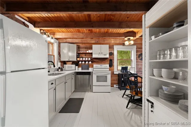 $285,000 | 3391 Cedar Gap Lane, Birdseye, IN 47513