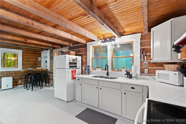 $285,000 | 3391 Cedar Gap Lane, Birdseye, IN 47513