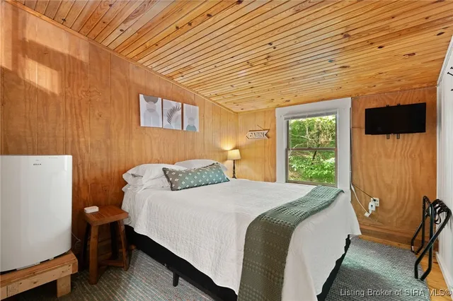 $285,000 | 3391 Cedar Gap Lane, Birdseye, IN 47513