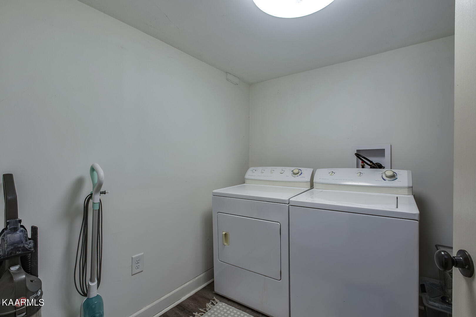 731 Cedar Springs Road Athens, TN 37303 - Photo 30 of 37 30_CedarSprings_731_Laundry