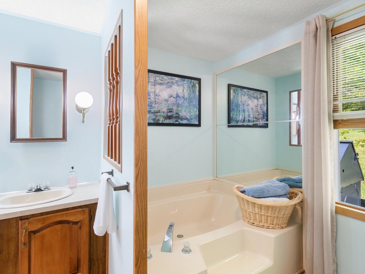 157 Williston Woods Road Williston, VT 05495 - Photo 14 of 25 Gallery Image 14