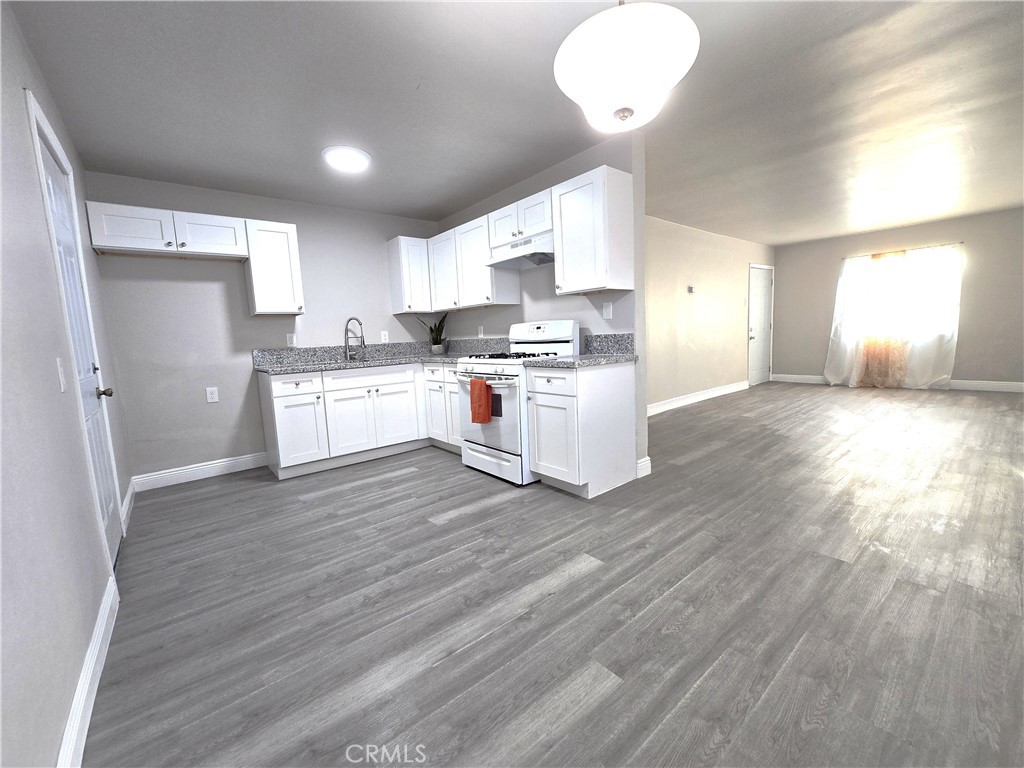 2140 Mahoney Drive Bakersfield, CA 93307 - Photo 7 of 16