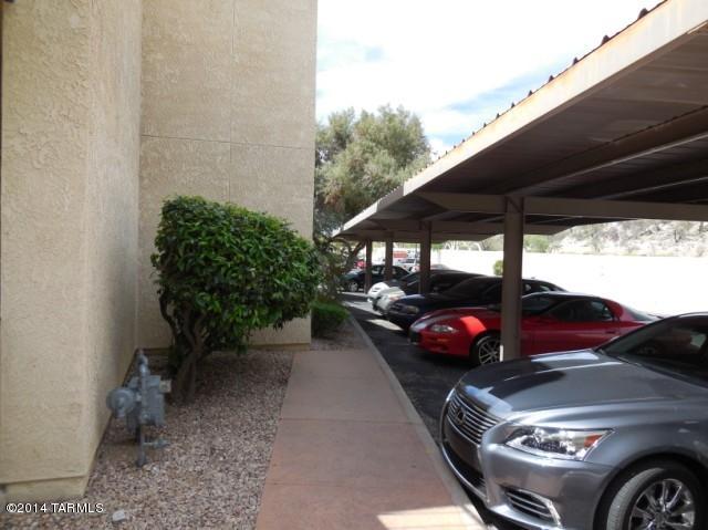 1200 East River Road, Unit D55 Tucson, AZ 85718 - Photo 8 of 10