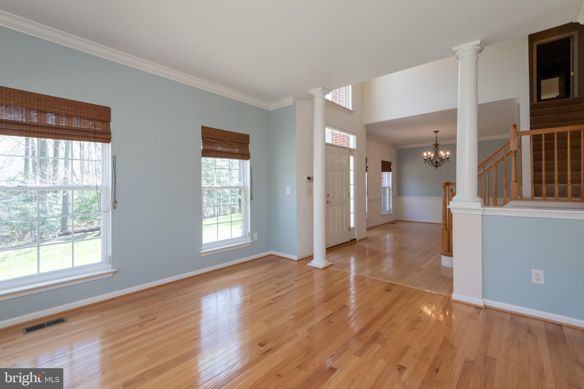 997 Chesterfield Road Annapolis, MD 21401 - Photo 16 of 69 living room