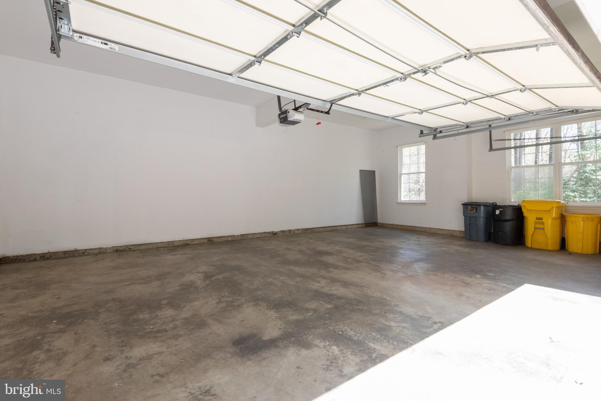 997 Chesterfield Road Annapolis, MD 21401 - Photo 42 of 69 garage , 3 car