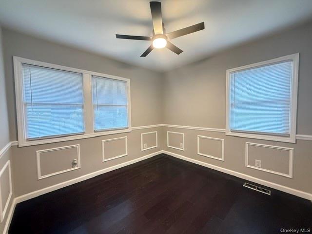 30 Melissa Road Kingston, NY 12401 - Photo 7 of 12 Nice sized bedroom with trim