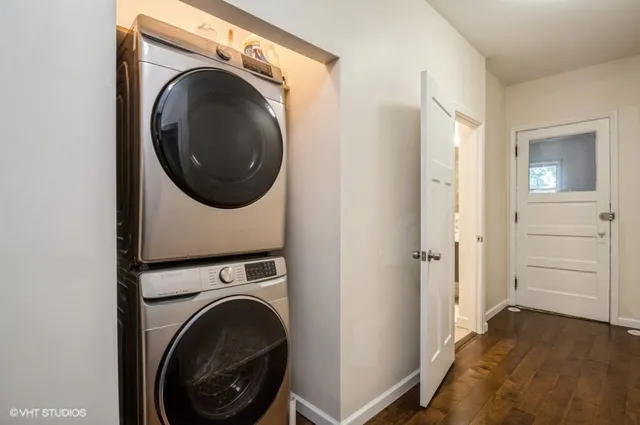 $815,000 | 647 Asbury Avenue, Evanston, IL 60202