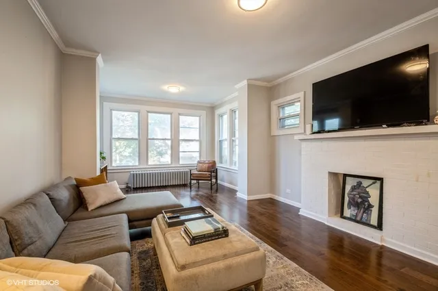 $815,000 | 647 Asbury Avenue, Evanston, IL 60202