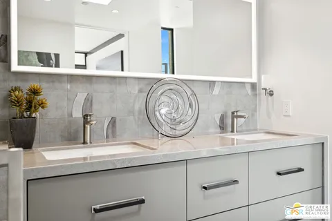 $5,985,000 | 2399 City View Drive, Palm Springs, CA 92262