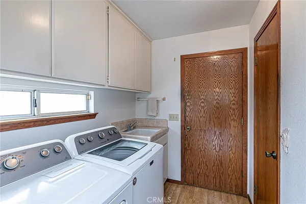 $735,000 | 864 Sunshine Court, Santa Maria, CA 93455
