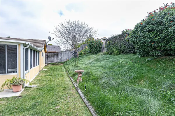 $735,000 | 864 Sunshine Court, Santa Maria, CA 93455